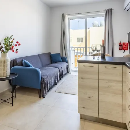 Apartament High Floor Family Of 3 - By Solea